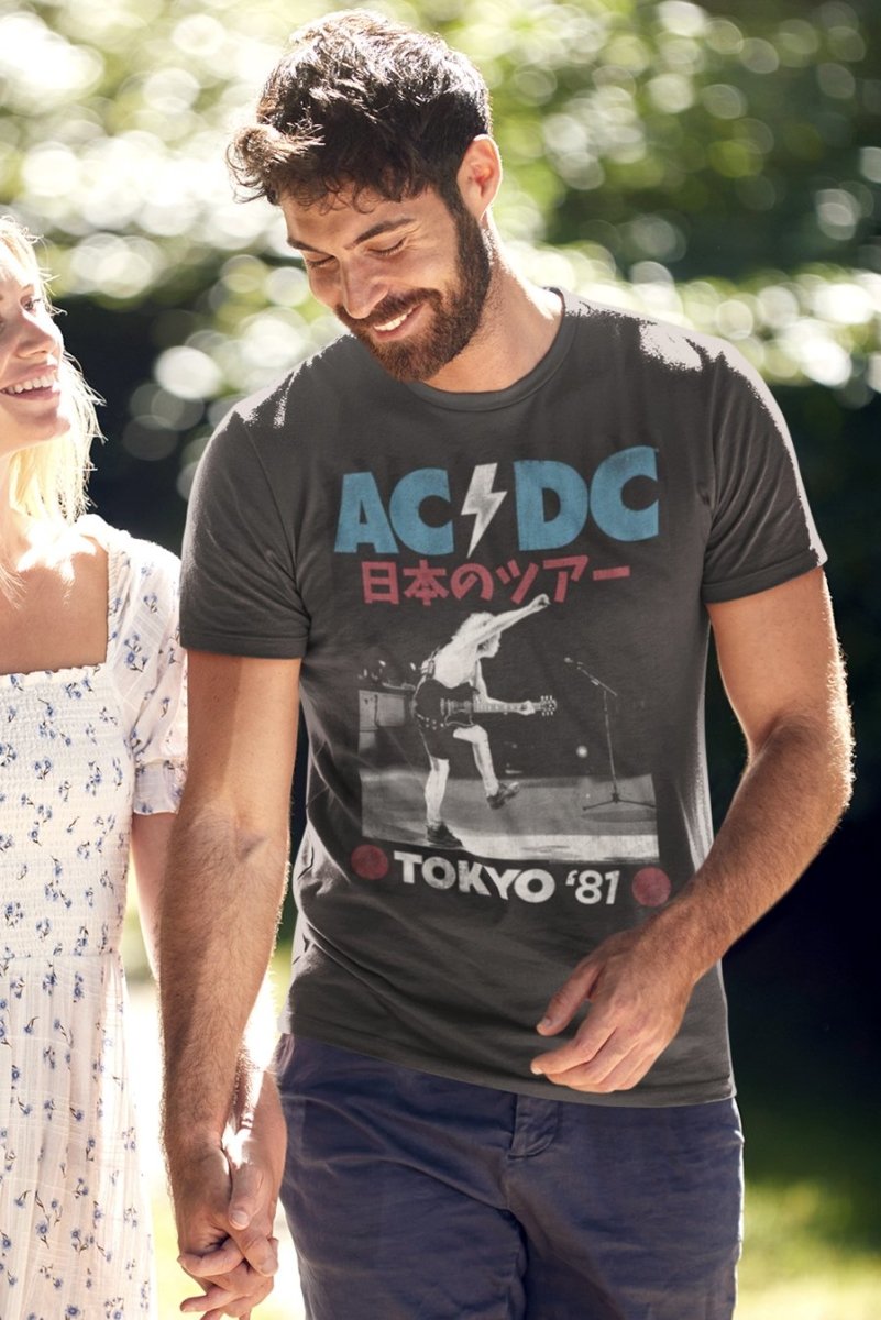 AC/DC – HYPER iCONiC.